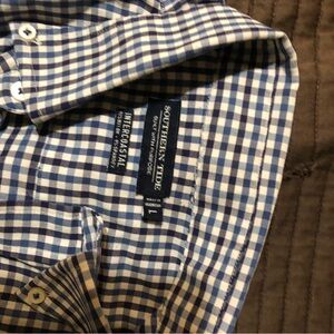 Men’s Southern Tide, size large, long sleeve button down blue and white